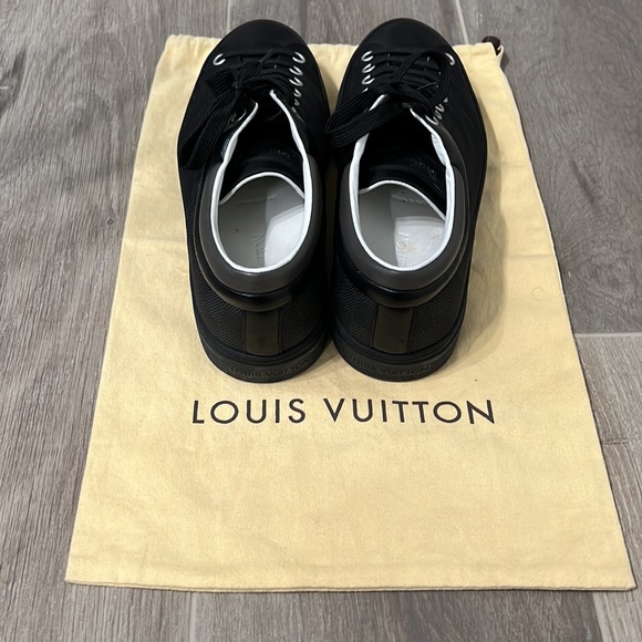 Louis Vuitton Paris multi material sneakers. - Picture 4 of 7